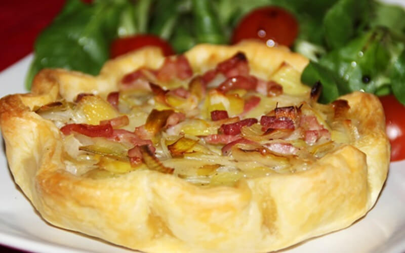 Tartelettes de poireaux aux lardons fumés