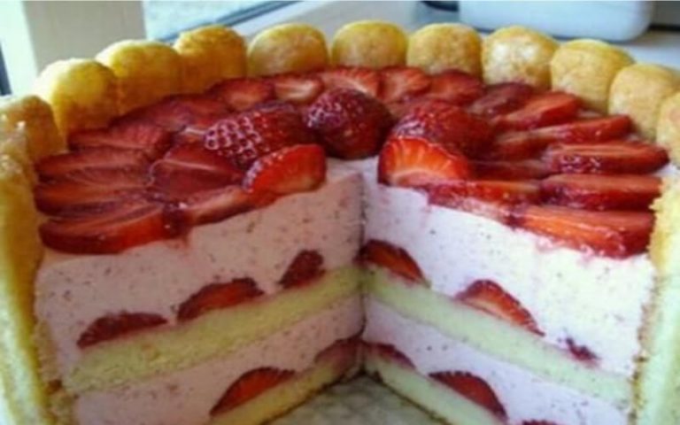 Charlotte aux fraises et fromage blanc dessert d’enfance