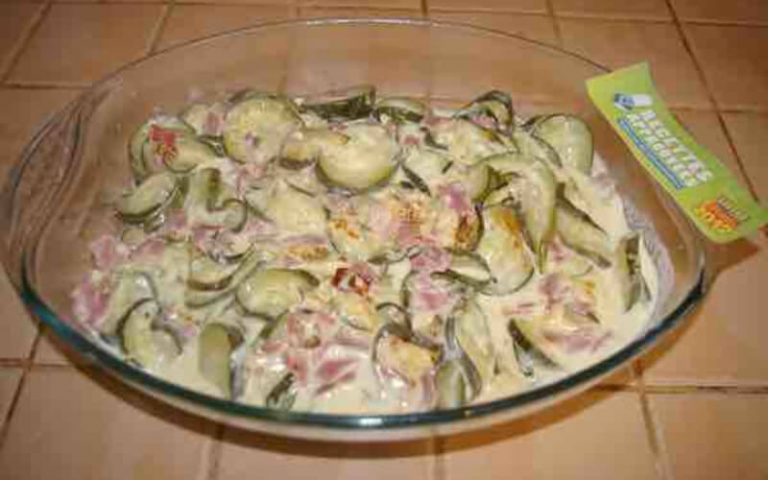 Courgettes au jambon à l’ail et la crème fraîche