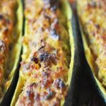 Courgettes farcies à la viande hachée et légumes
