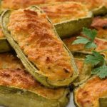 Courgettes farcies au reblochon gratinées au four