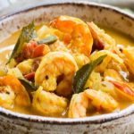 Curry de crevettes à la citronnelle et à la mangue