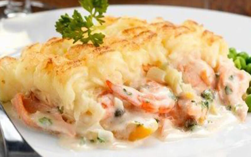 Hachis Parmentier au Saumon et Crevettes