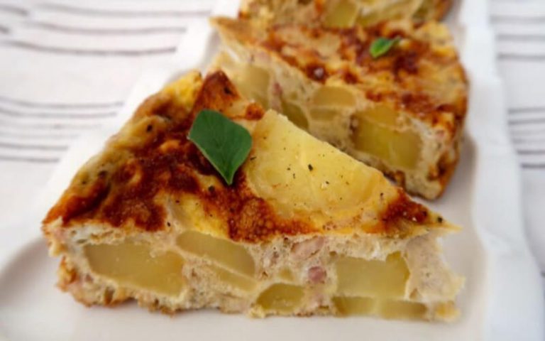 Omelette aux pommes de terre au four