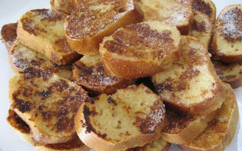 Pain perdu d'enfance simple et facile à réaliser