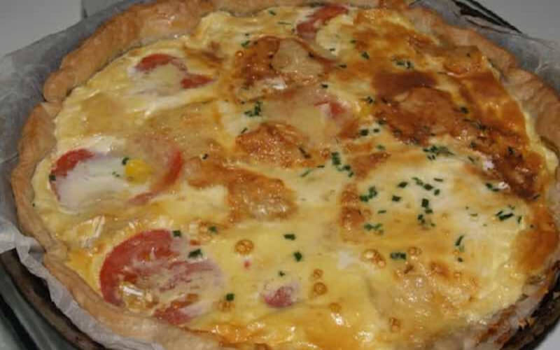 Quiche aux pommes de terre jambon cru et camembert