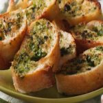 Pain à l’ail grillé (Croûtons à l'ail)