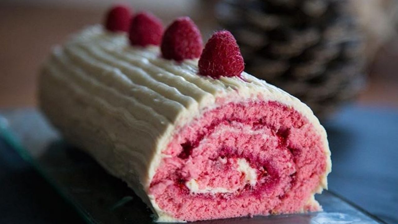 Buche De Noel Au Mascarpone Chocolat Blanc Et Framboises Toutes Recettes