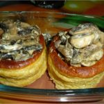 Bouchées à la Reine aux champignons sauce foie gras