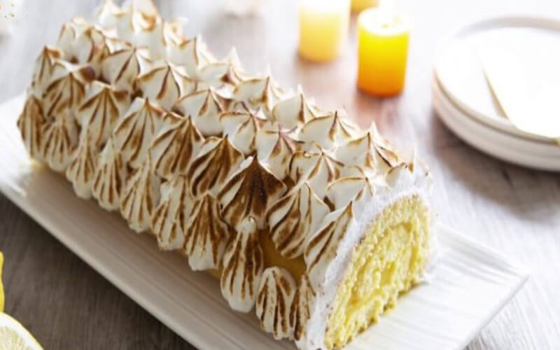 Bûche de Noël façon tarte citron meringuée