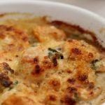 Cassolette de Saint-Jacques et crevettes