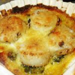Coquilles de Saint Jacques gratinées au four