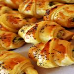 Croissants feuilletés au saumon pour l'apéro