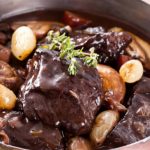 Daube de bœuf au vin rouge plat traditionnel