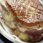 Magret de canard au chèvre et Jambon du pays