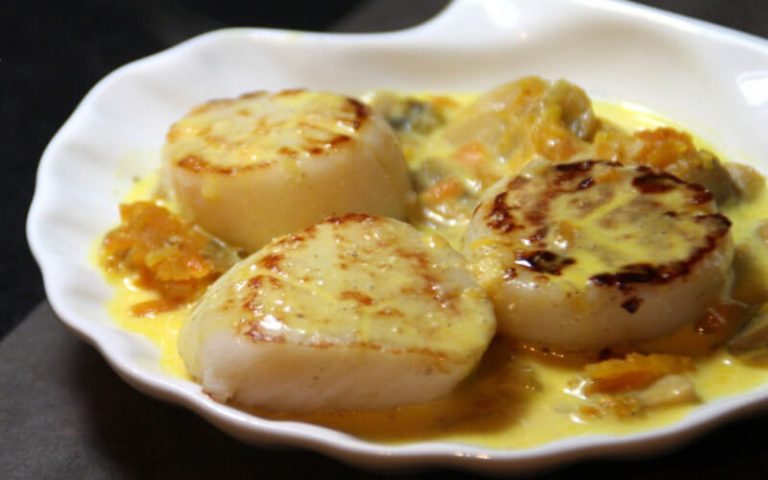 Noix De Saint-jacques Poireaux Carottes Vin Blanc Cassolettes de noix de Saint Jacques au vin blanc – Toutes Recettes