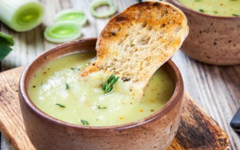 Soupe de poireaux au chèvre frais