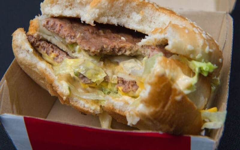 Voici ce qu’il y a réellement dans un Hamburger de Mc Donald’s