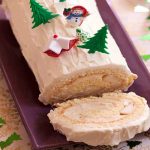 Bûche de Noël à la poire et caramel au beurre salé