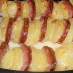 Gratin de pommes de terre, saucisse à la cancoillotte