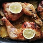 Poulet au four au citron, thym et pommes de terre