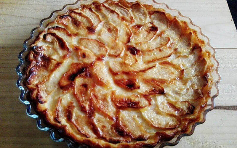 Tarte aux pommes à la confiture rapide et facile