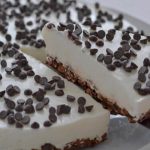 Gâteau au yaourt grec et chocolat noir