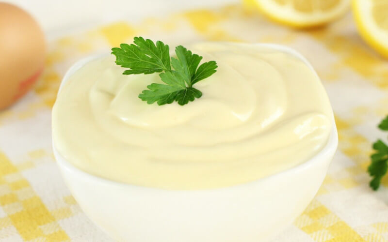 Mayonnaise maison avec 3 ingrédients seulement