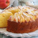 Gâteau au yaourt et aux pommes hyper fondant
