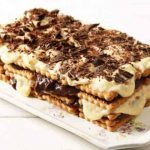 Gâteau aux biscuits secs et crème pâtissière