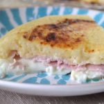 Pizza pommes de terre, mozzarella et jambon