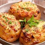 Pommes de terre farcies cuites au four