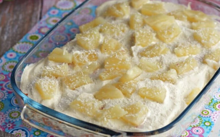 Tiramisu à la crème et à l’ananas