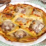 Tourte aux boulettes de viande riche en saveur