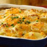 Gratin de pommes de terre, ail à la normande