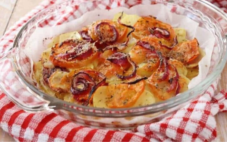 Gratin de pommes de terre et oignons au four – Toutes Recettes