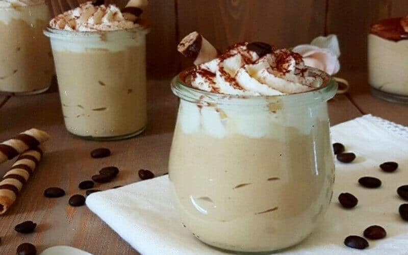 Mousse au café à la crème et yogourt grec