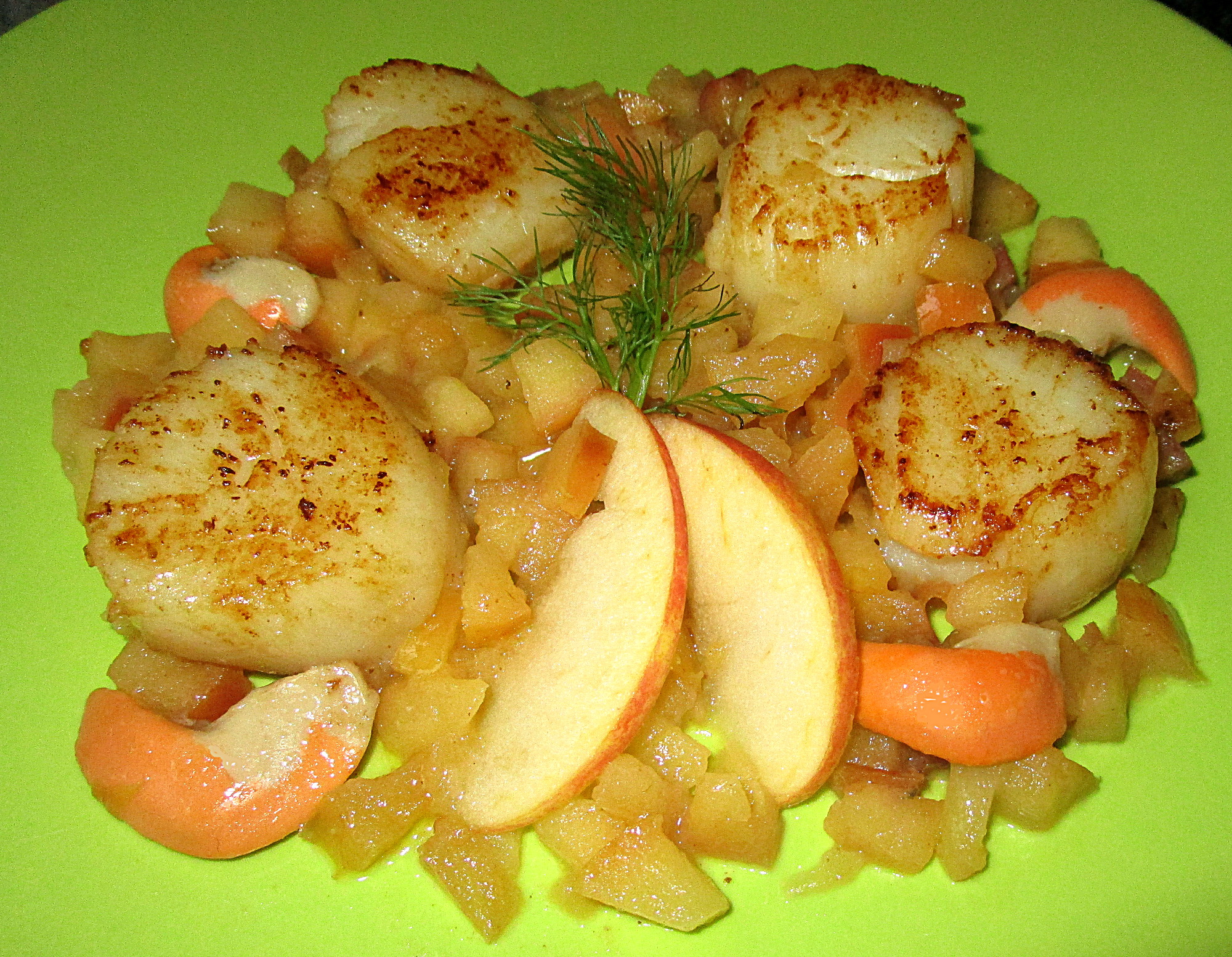 Coquille saint jacques aux poêlées pommes Toutes Recettes