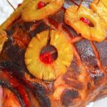 Jambon de Noël à l’ananas plat traditionnel