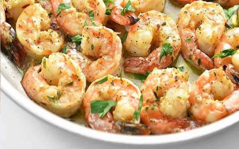 Crevettes à l’ail et citron préparées en 5 minutes