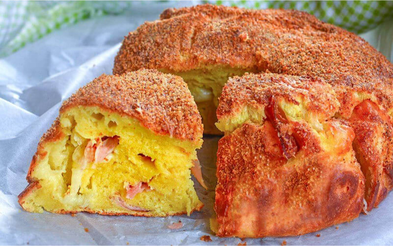 Gâteau aux pommes de terre, jambon et mozzarella