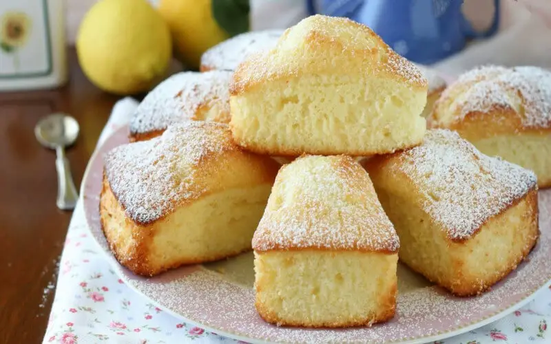 Gâteau moelleux au citron sans lait et sans beurre