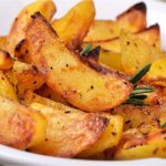 Pommes de terre au romarin et au thym