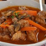 Veau marengo aux champignons et au vin blanc