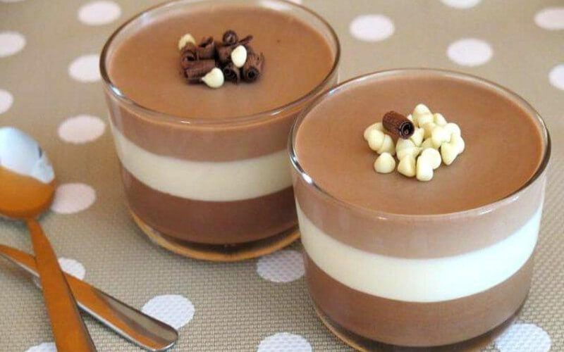 Mousse aux trois chocolats en verrines