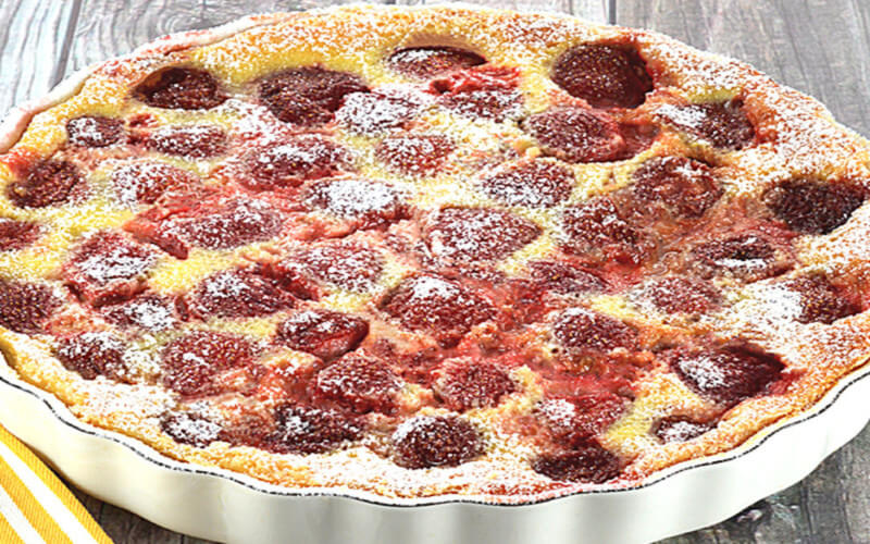 Clafoutis aux Fraises dessert ancien