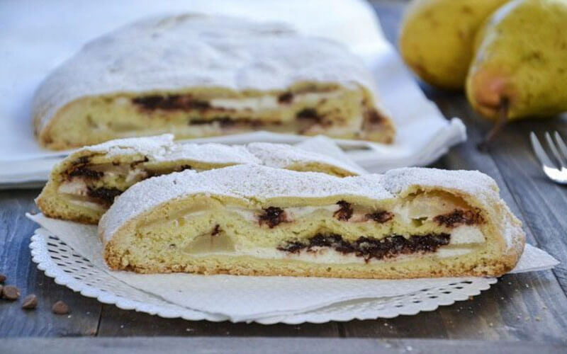 Dessert à la ricotta, aux poires et au chocolat