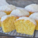 Les muffins à la crème et noix de coco