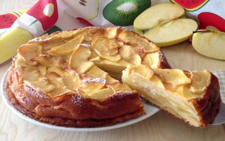 Gâteau invisible aux pommes et à la cannelle