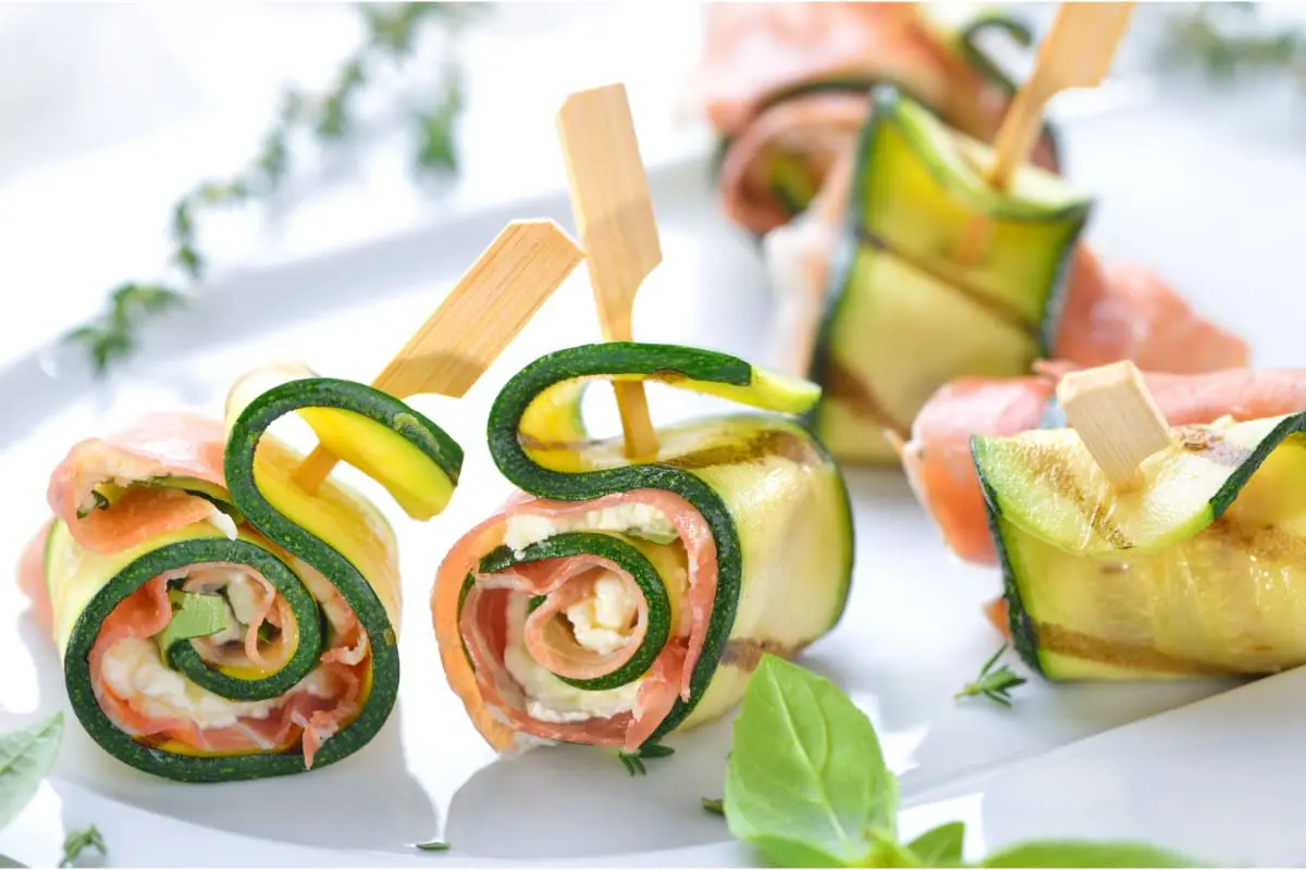 Rouleaux de courgettes au jambon et fromage